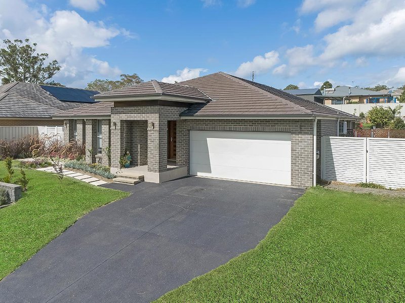 15 Fred Avery Drive, Buttaba NSW 2283