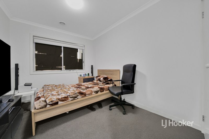 Photo - 15 Fulton Street, Point Cook VIC 3030 - Image 13