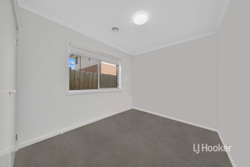 Photo - 15 Fulton Street, Point Cook VIC 3030 - Image 15