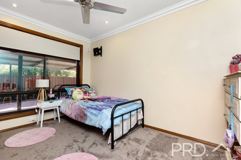 Photo - 15 Gadara Place, Tumut NSW 2720 - Image 11