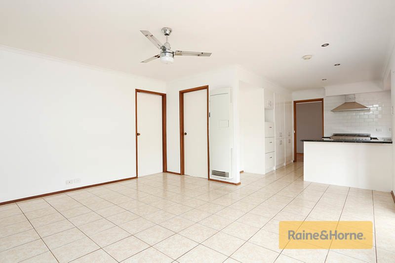 Photo - 15 Gandara Court, Kurunjang VIC 3337 - Image 3