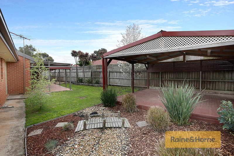 Photo - 15 Gandara Court, Kurunjang VIC 3337 - Image 10