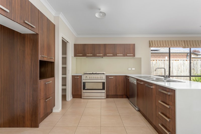 Photo - 15 Gander Street, Doreen VIC 3754 - Image 2