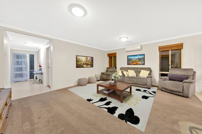 Photo - 15 Garden Road, Doreen VIC 3754 - Image 5