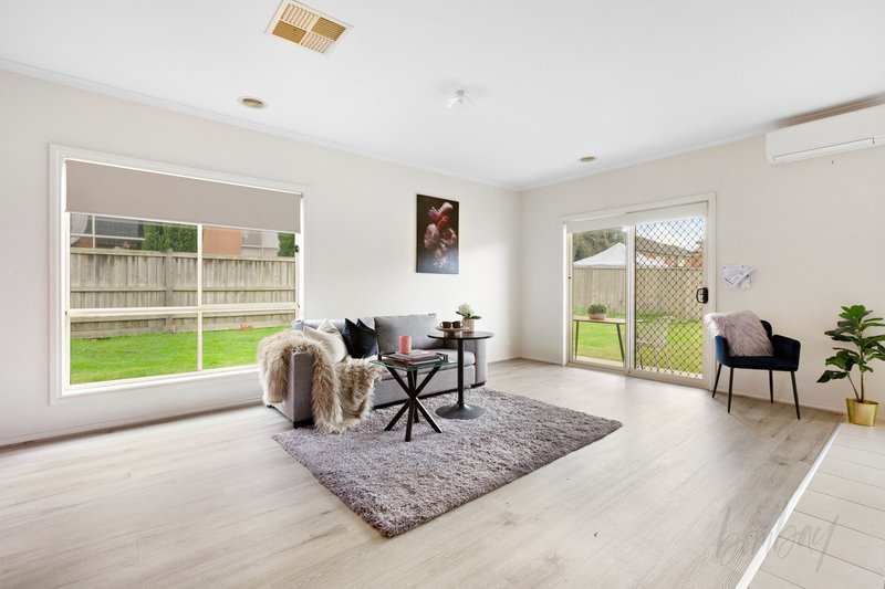 15 Garfield Way, Craigieburn VIC 3064