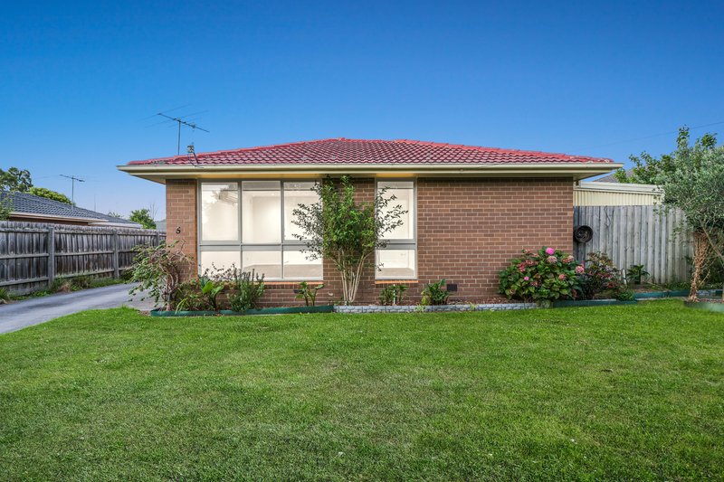 1/5 Garnet Court, Hampton Park VIC 3976