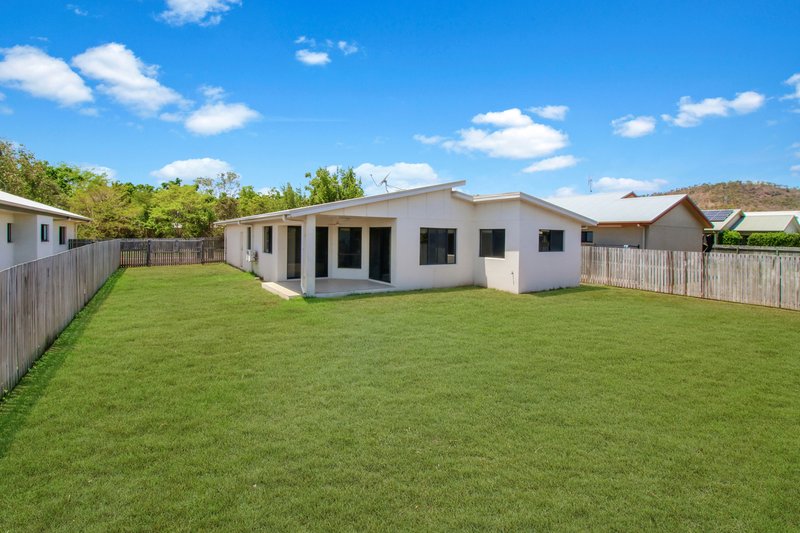 Photo - 15 Garrison Court, Mount Louisa QLD 4814 - Image 9