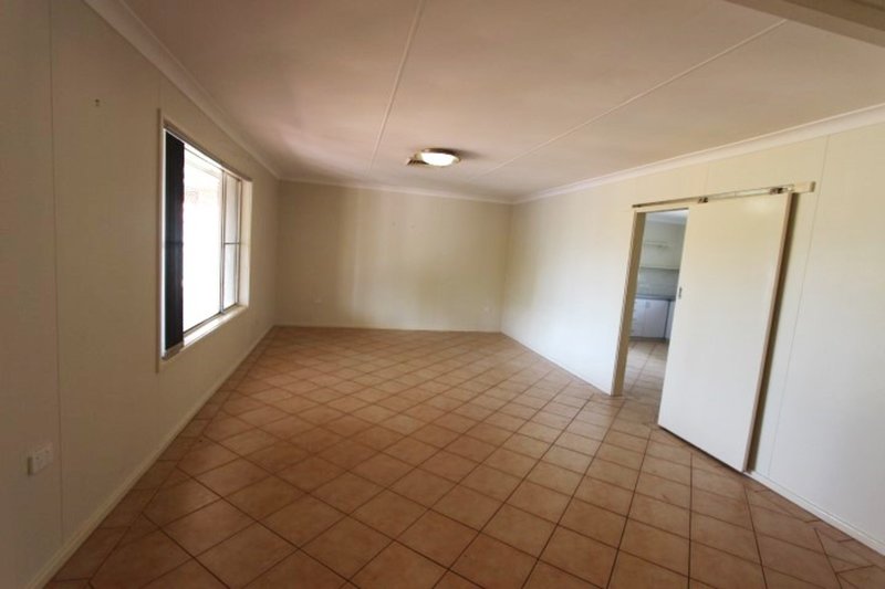 Photo - 15 Gascoyne Crescent, Dampier WA 6713 - Image 7