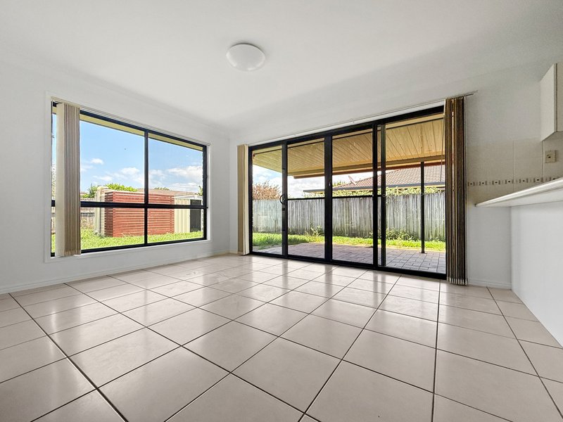 Photo - 15 Gecko Place, Ningi QLD 4511 - Image 7