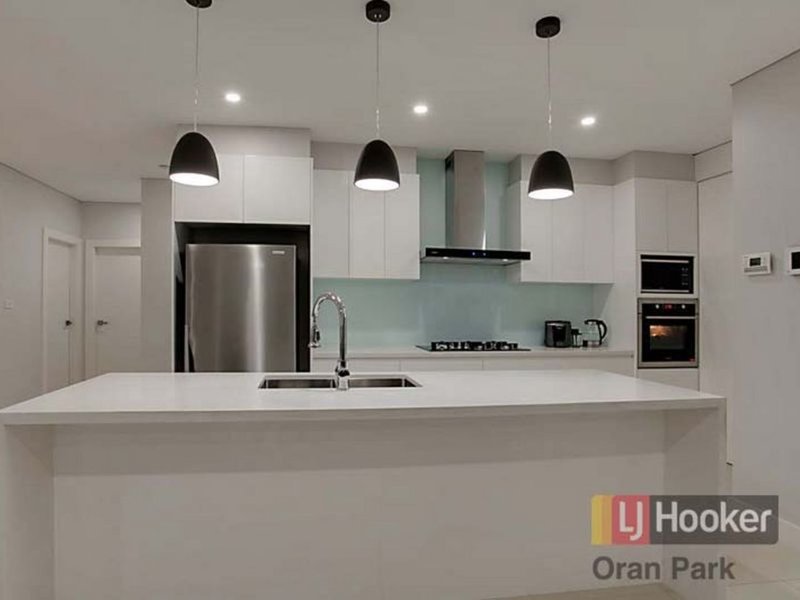 Photo - 15 Geoghegan Circuit, Oran Park NSW 2570 - Image 3