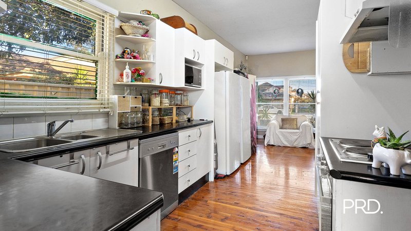 Photo - 15 George Street, Kingswood NSW 2747 - Image 2
