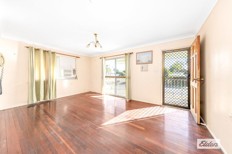Photo - 15 Gibson Grove, Emerald QLD 4720 - Image 5