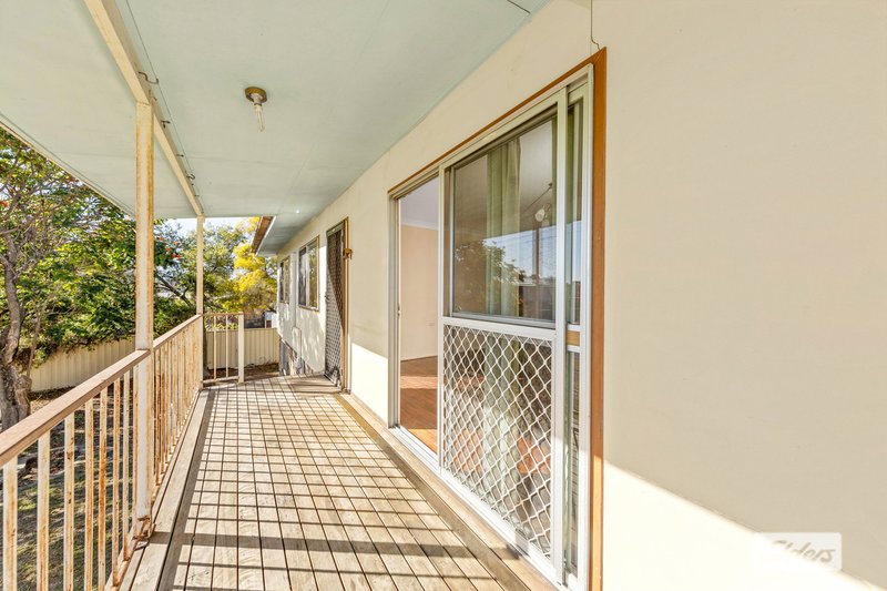 Photo - 15 Gibson Grove, Emerald QLD 4720 - Image 11