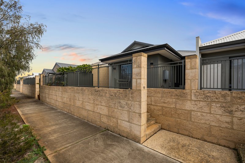 Photo - 15 Gilding Lane, Dayton WA 6055 - Image 2