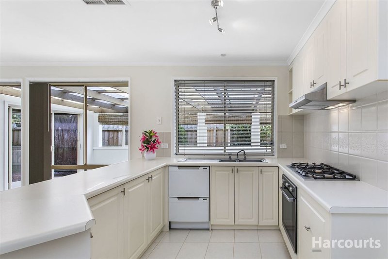 Photo - 15 Gilmore Crescent, Lynbrook VIC 3975 - Image 2