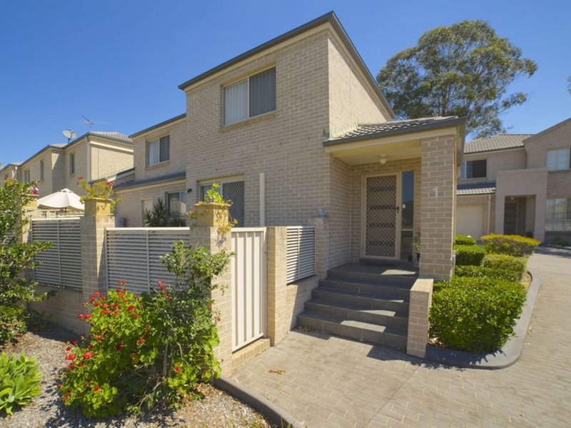 1/5 Gilmore Road, Casula NSW 2170