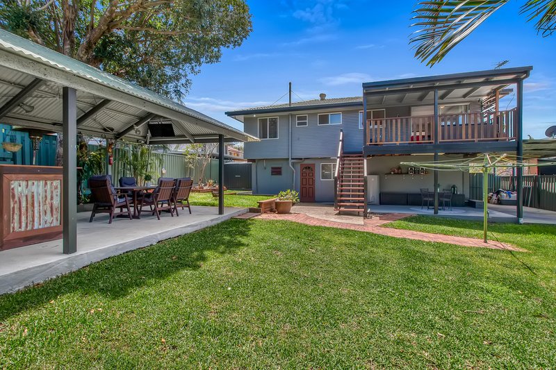 Photo - 15 Girrah Street, Brendale QLD 4500 - Image 13