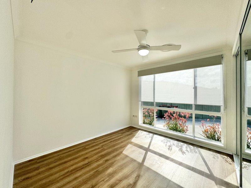 Photo - 15 Glading Close, Lake Haven NSW 2263 - Image 5