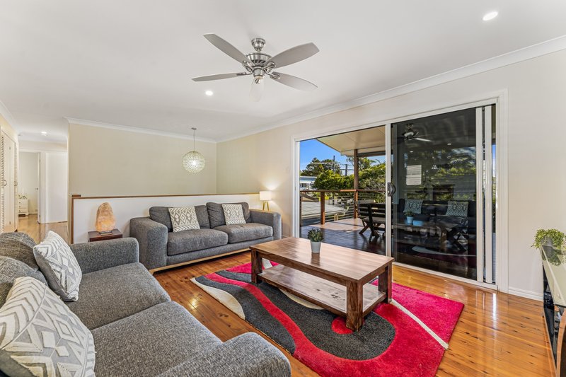 Photo - 15 Gladstone Parade, Moffat Beach QLD 4551 - Image 6