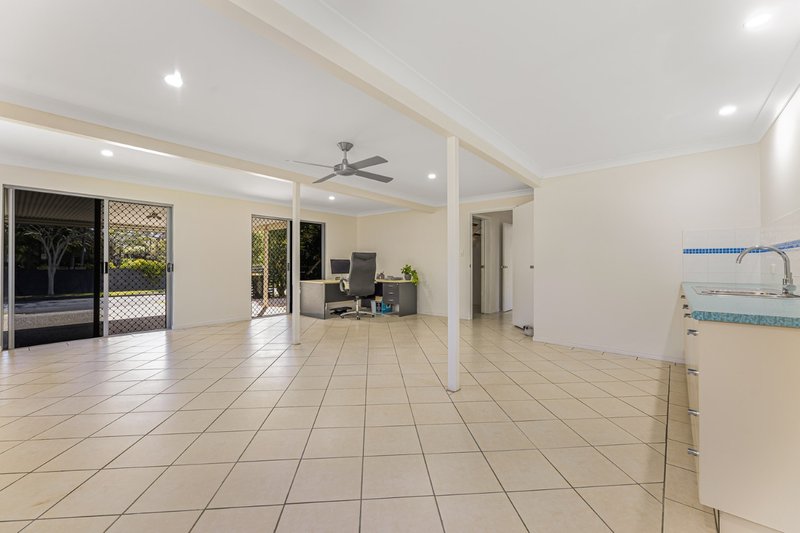 Photo - 15 Gladstone Parade, Moffat Beach QLD 4551 - Image 17