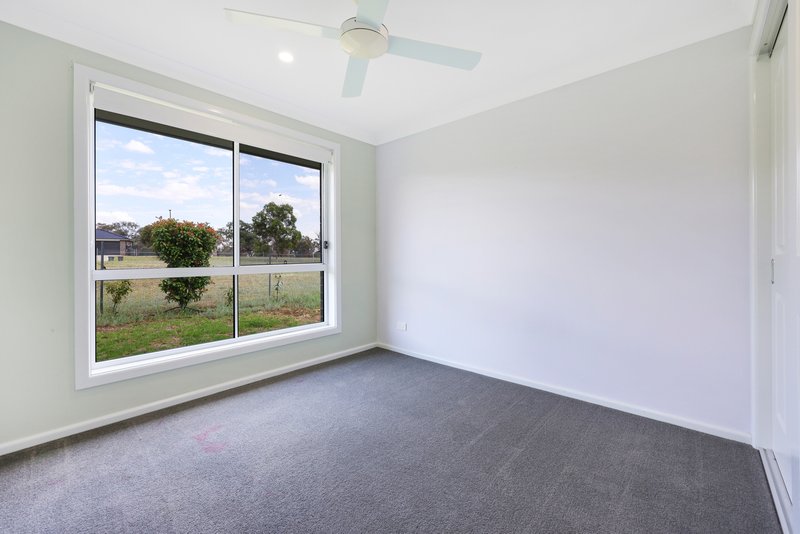 Photo - 15 Glenmore Drive, Tamworth NSW 2340 - Image 6