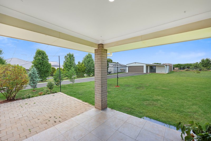 Photo - 15 Glenmore Drive, Tamworth NSW 2340 - Image 11