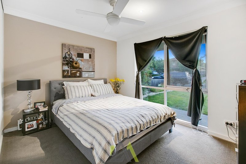 Photo - 15 Glenview Crescent, Frankston VIC 3199 - Image 6