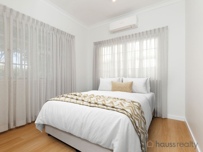 Photo - 15 Glenwood Street, Chelmer QLD 4068 - Image 7