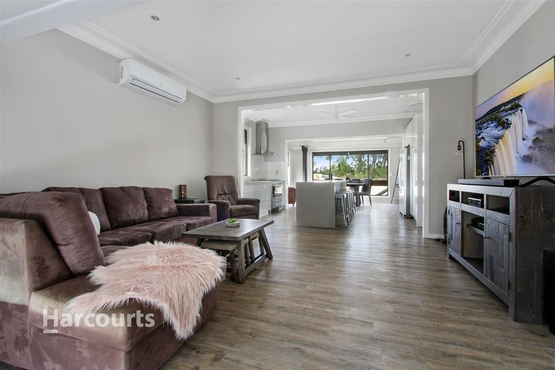 Photo - 15 Gloucester Crescent, Dapto NSW 2530 - Image 3