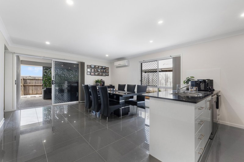 Photo - 15 Godfrey Street, Thornlands QLD 4164 - Image 4