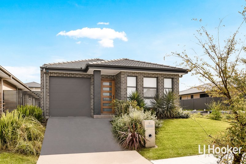 15 Gold Street, Grantham Farm NSW 2765