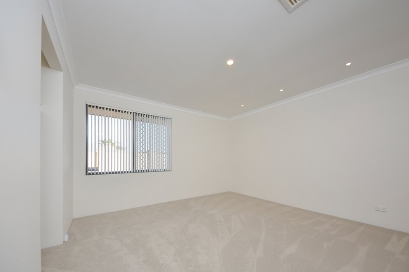 Photo - 15 Gonville Green, Port Kennedy WA 6172 - Image 13