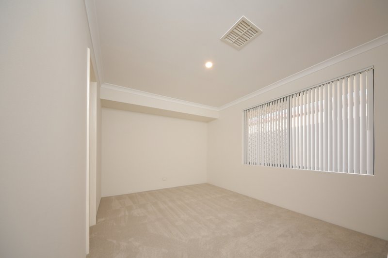Photo - 15 Gonville Green, Port Kennedy WA 6172 - Image 15