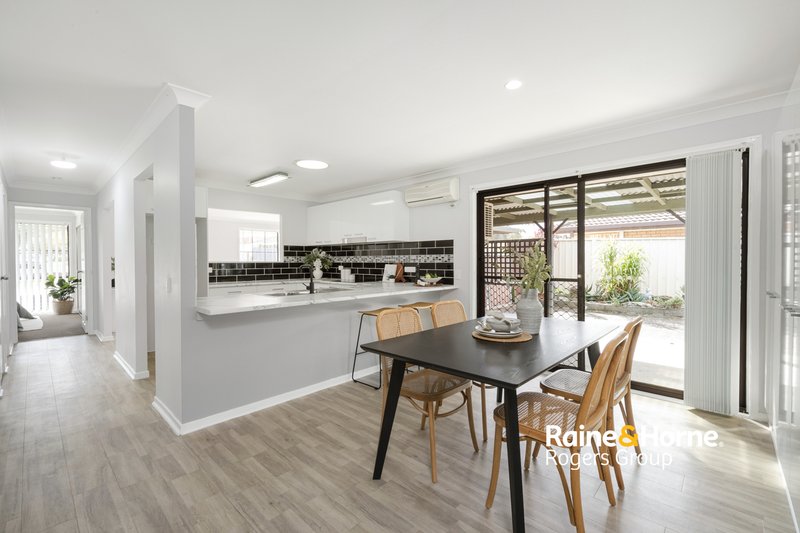 Photo - 15 Gorokan Drive, Lake Haven NSW 2263 - Image 6