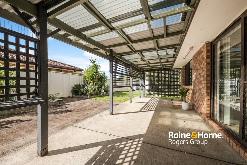 Photo - 15 Gorokan Drive, Lake Haven NSW 2263 - Image 12