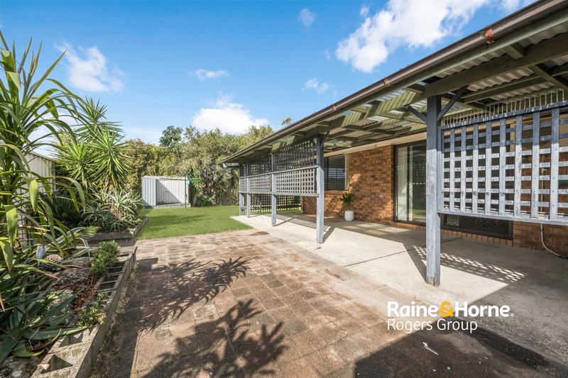 Photo - 15 Gorokan Drive, Lake Haven NSW 2263 - Image 13