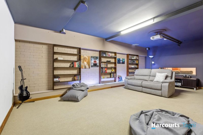 Photo - 15 Goss Road, Aberfoyle Park SA 5159 - Image 21