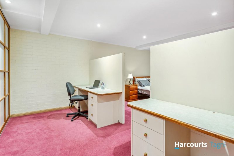 Photo - 15 Goss Road, Aberfoyle Park SA 5159 - Image 23