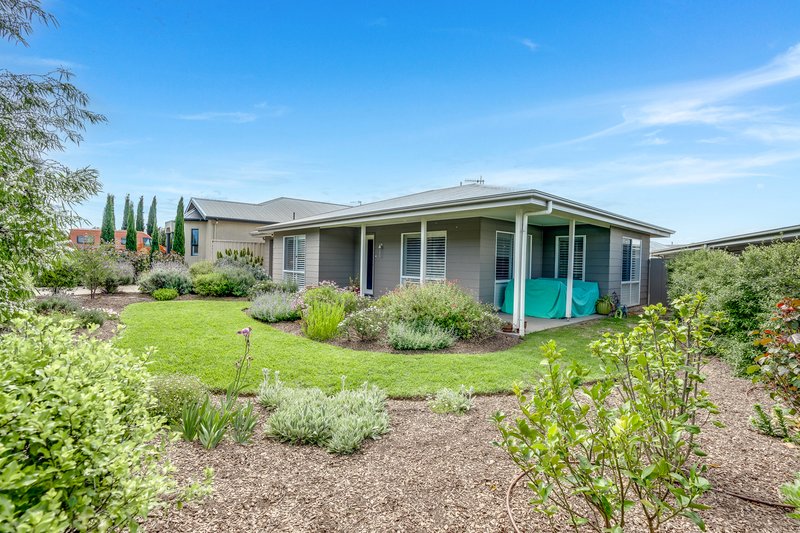 Photo - 15 Gow Drive, Hindmarsh Island SA 5214 - Image 2