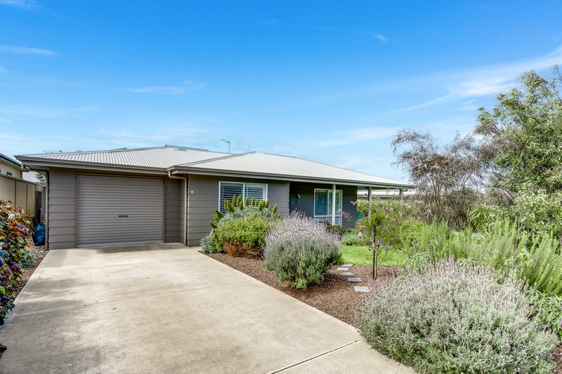 Photo - 15 Gow Drive, Hindmarsh Island SA 5214 - Image 5