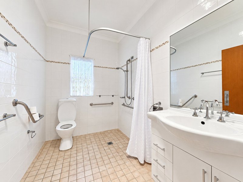 Photo - 15 Grace Avenue, Cabramatta NSW 2166 - Image 4
