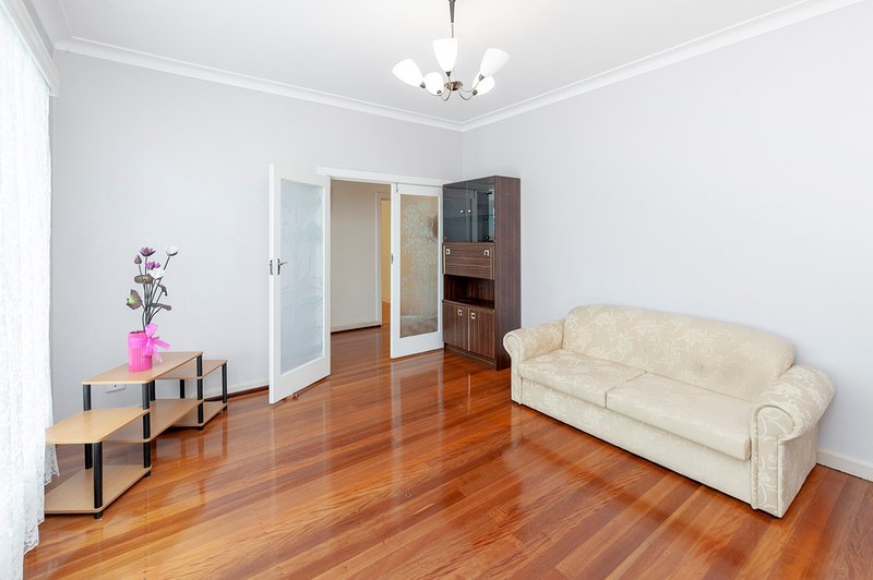 Photo - 15 Graham Street, Wingfield SA 5013 - Image 4