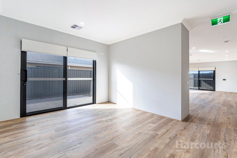Photo - 15 Grainger View, Ravenswood WA 6208 - Image 5