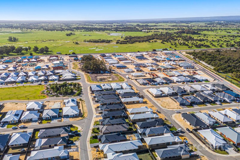 Photo - 15 Grainger View, Ravenswood WA 6208 - Image 30