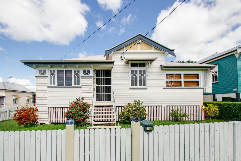 15 Grange Road, Newtown QLD 4305