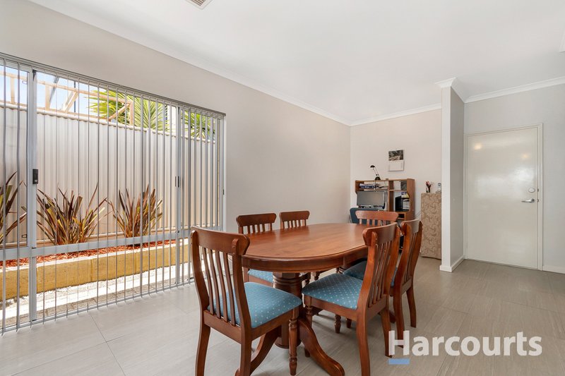 Photo - 15 Grasswren Way, Alkimos WA 6038 - Image 9