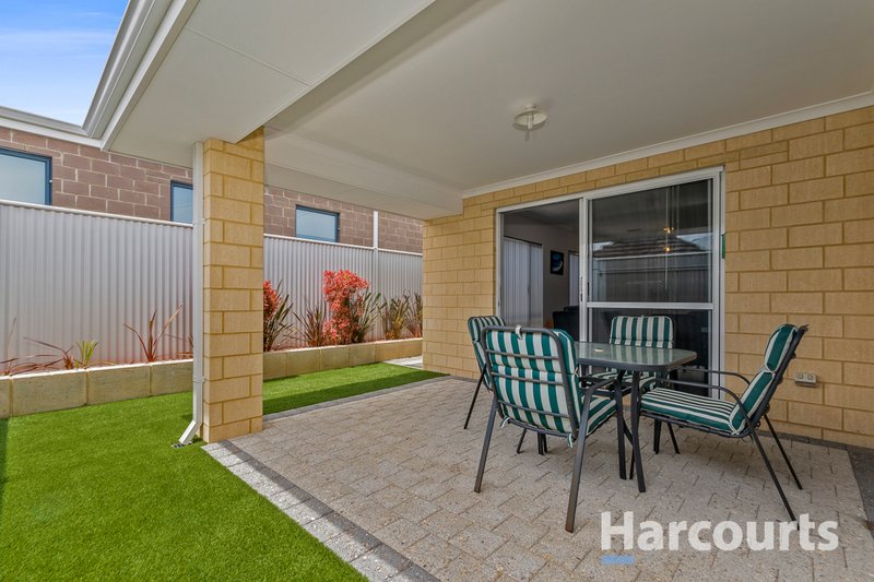 Photo - 15 Grasswren Way, Alkimos WA 6038 - Image 14