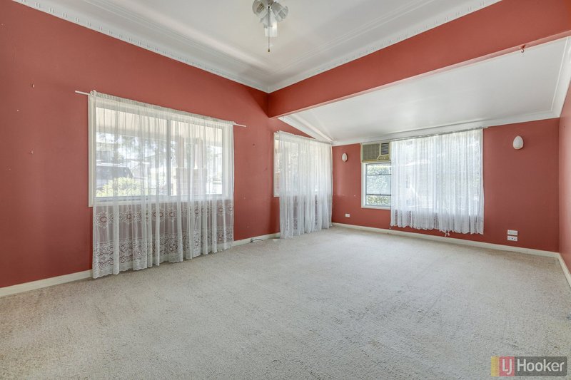 Photo - 15 Greenfields Avenue, West Kempsey NSW 2440 - Image 4