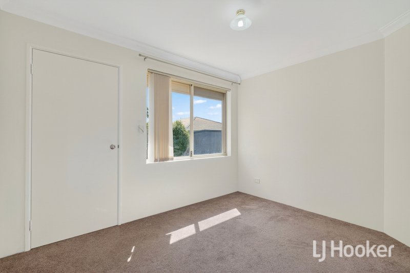 Photo - 15 Greenland Boulevard, Canning Vale WA 6155 - Image 11