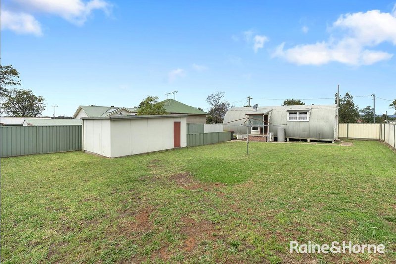 Photo - 15 Grieve Street, Kurri Kurri NSW 2327 - Image 10